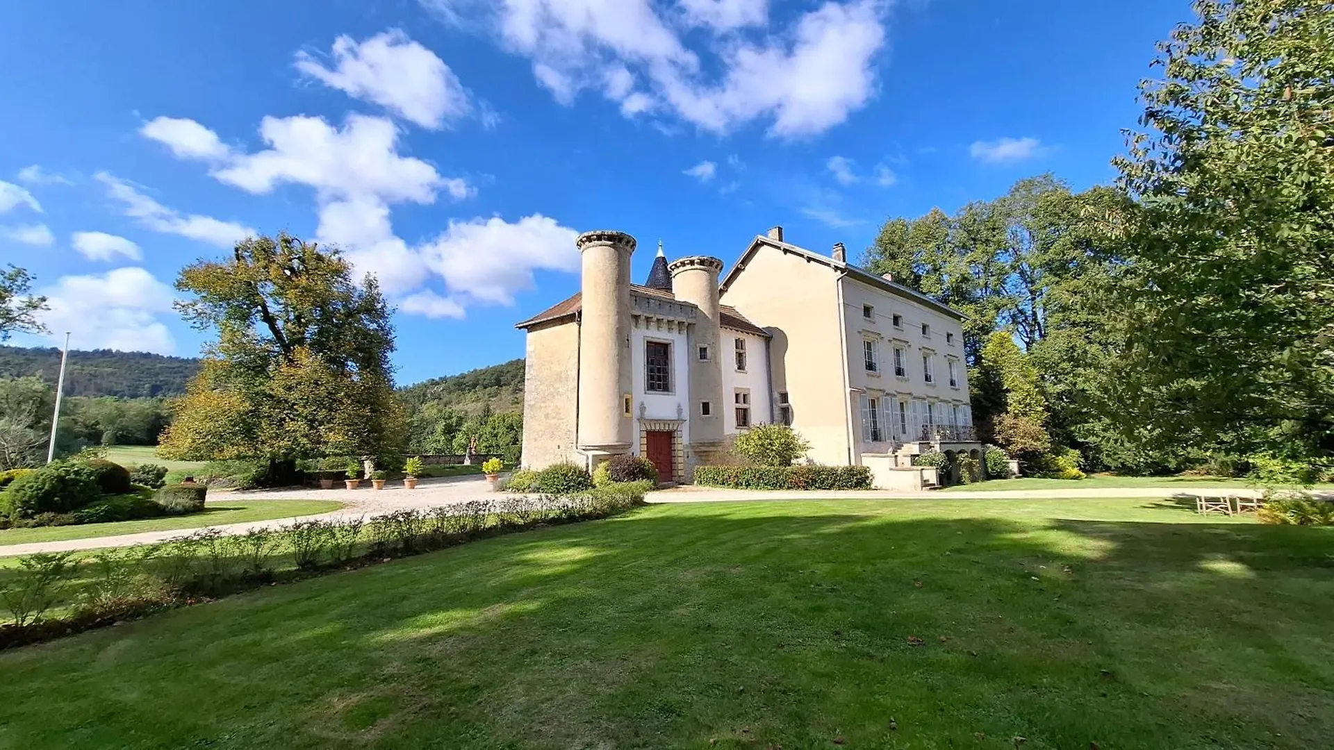 **** Hotel Chateau De Maillat France